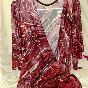 CB established cross front short sleeve top as XL